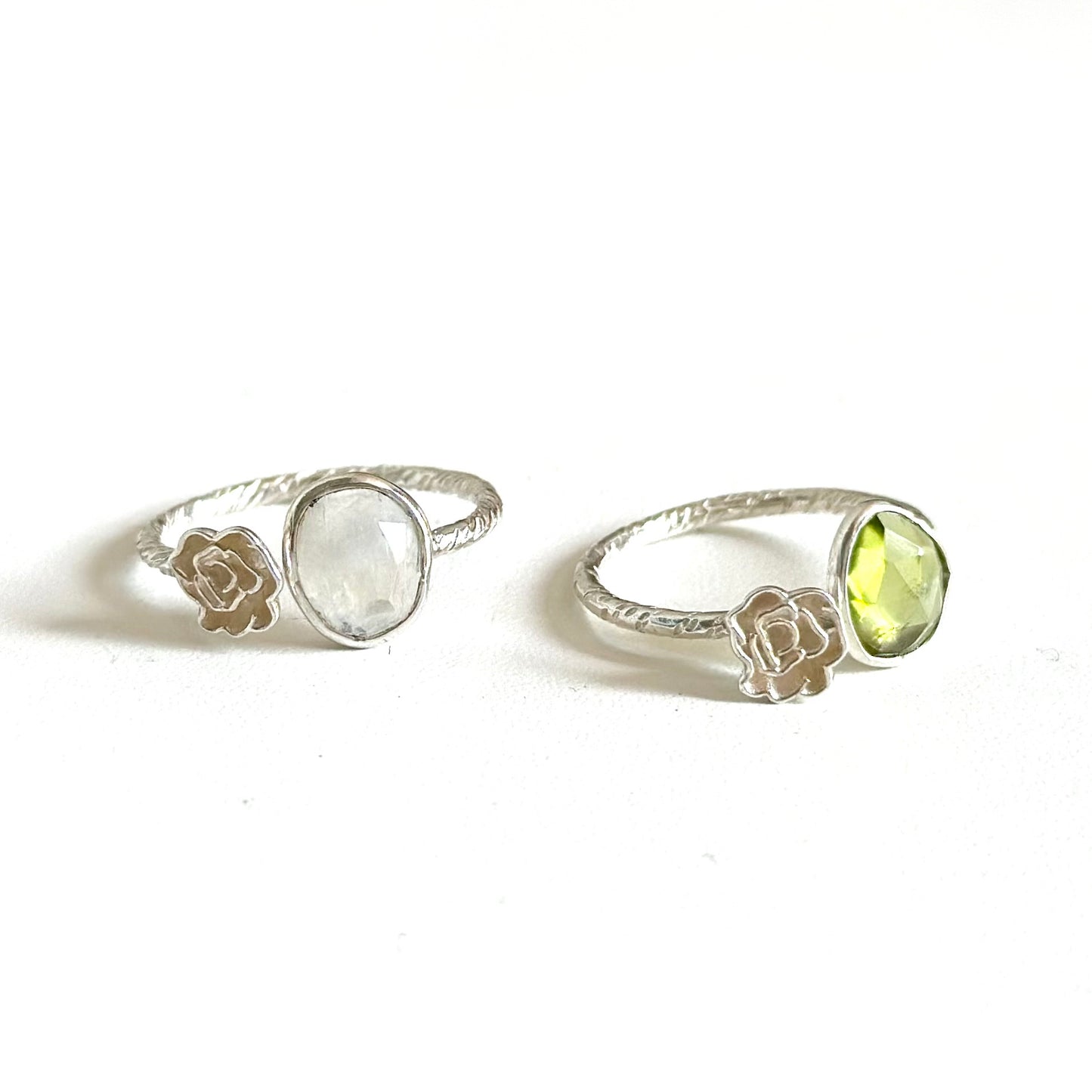 Flower design ring 13