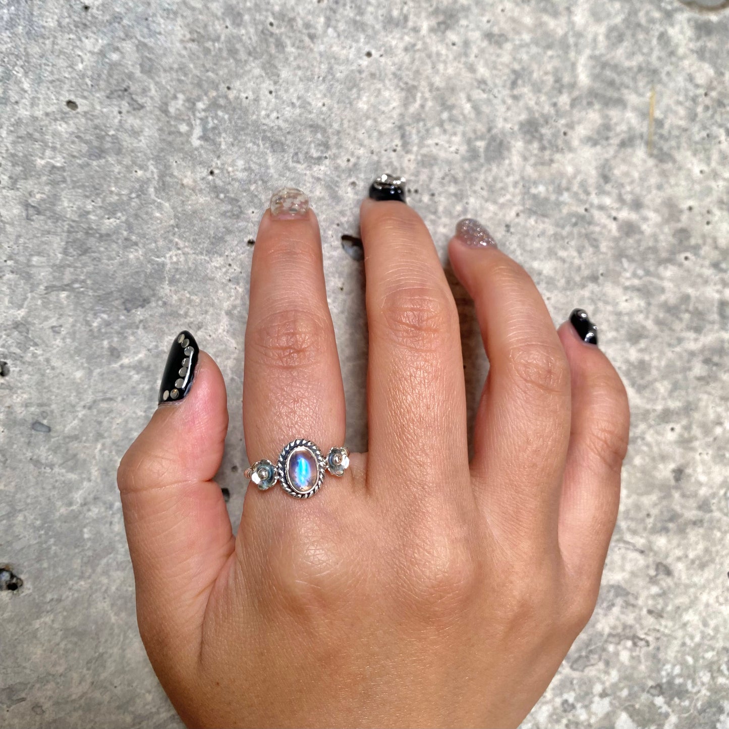Flower design ring 9
