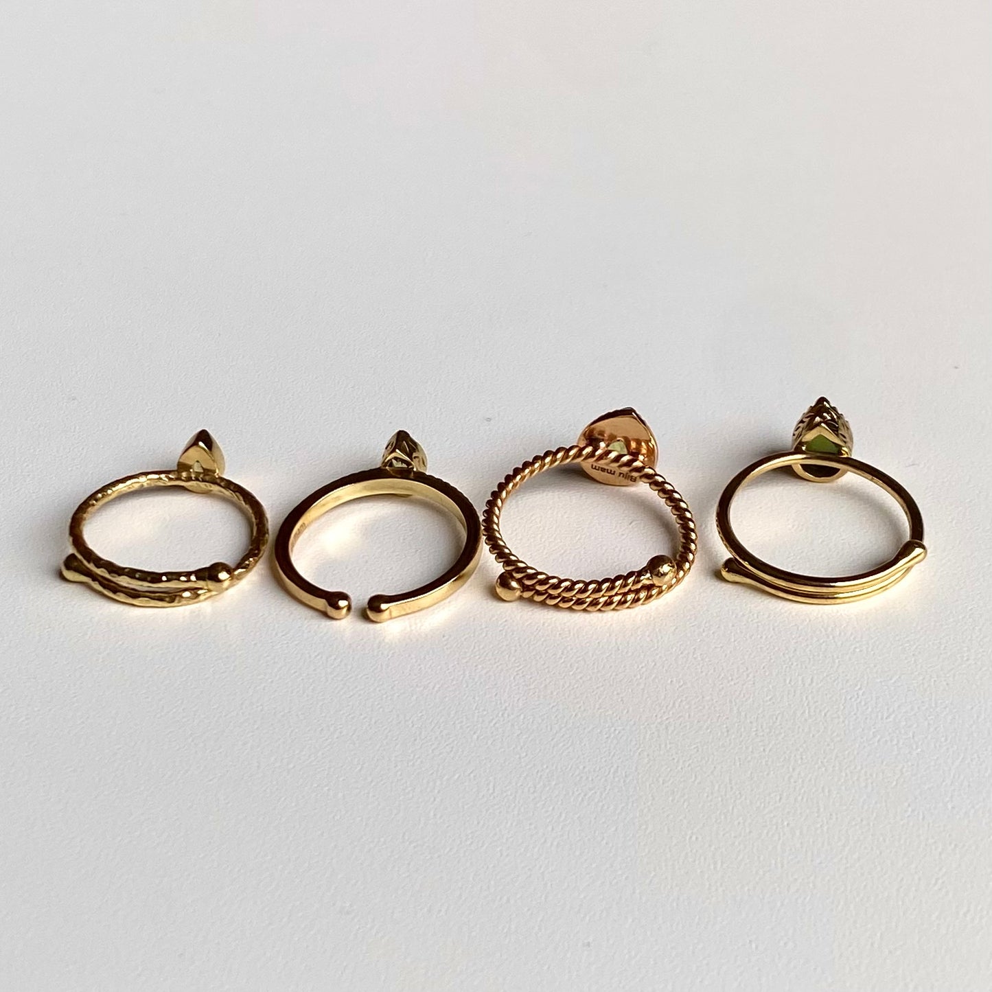 Brass petit ring〈green〉