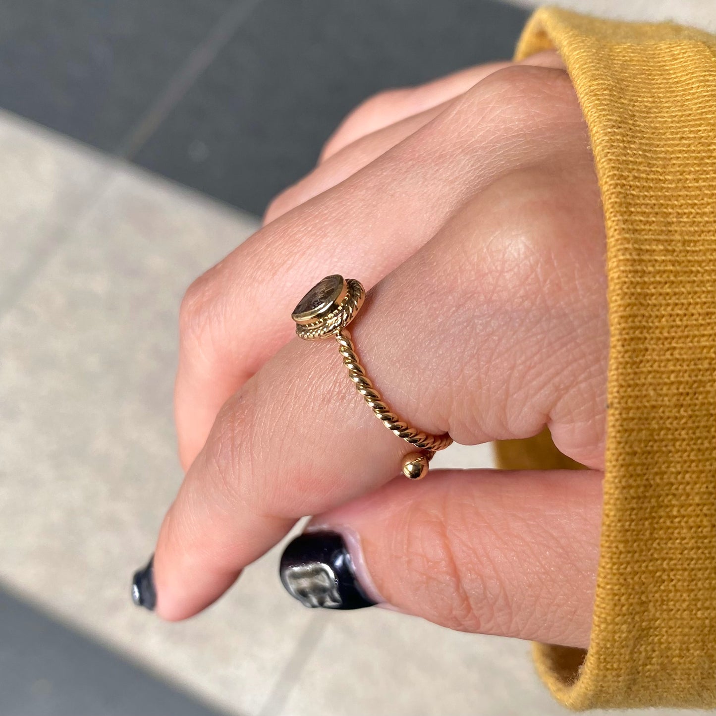 Brass petit ring〈brown〉