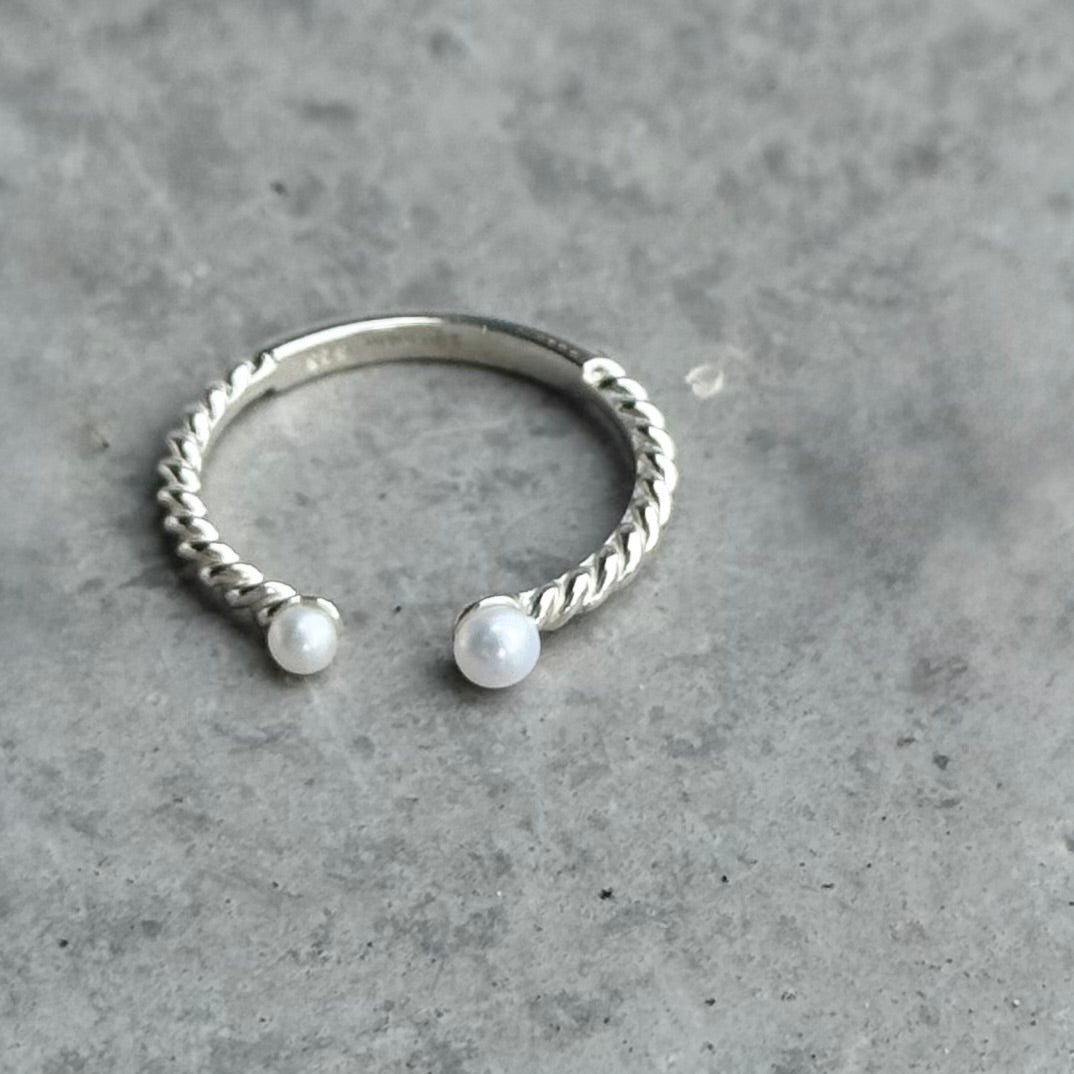 Pearl design ring 6