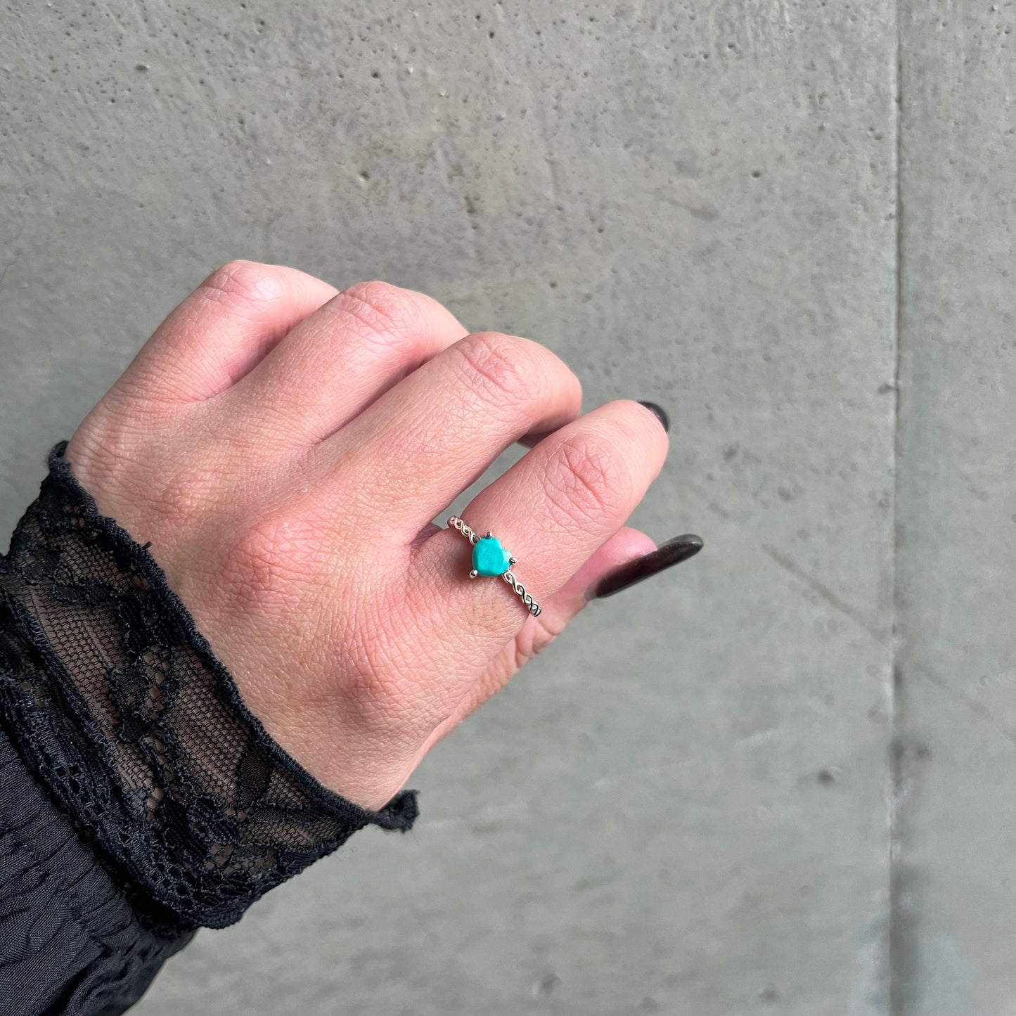 Heart petit ring 3