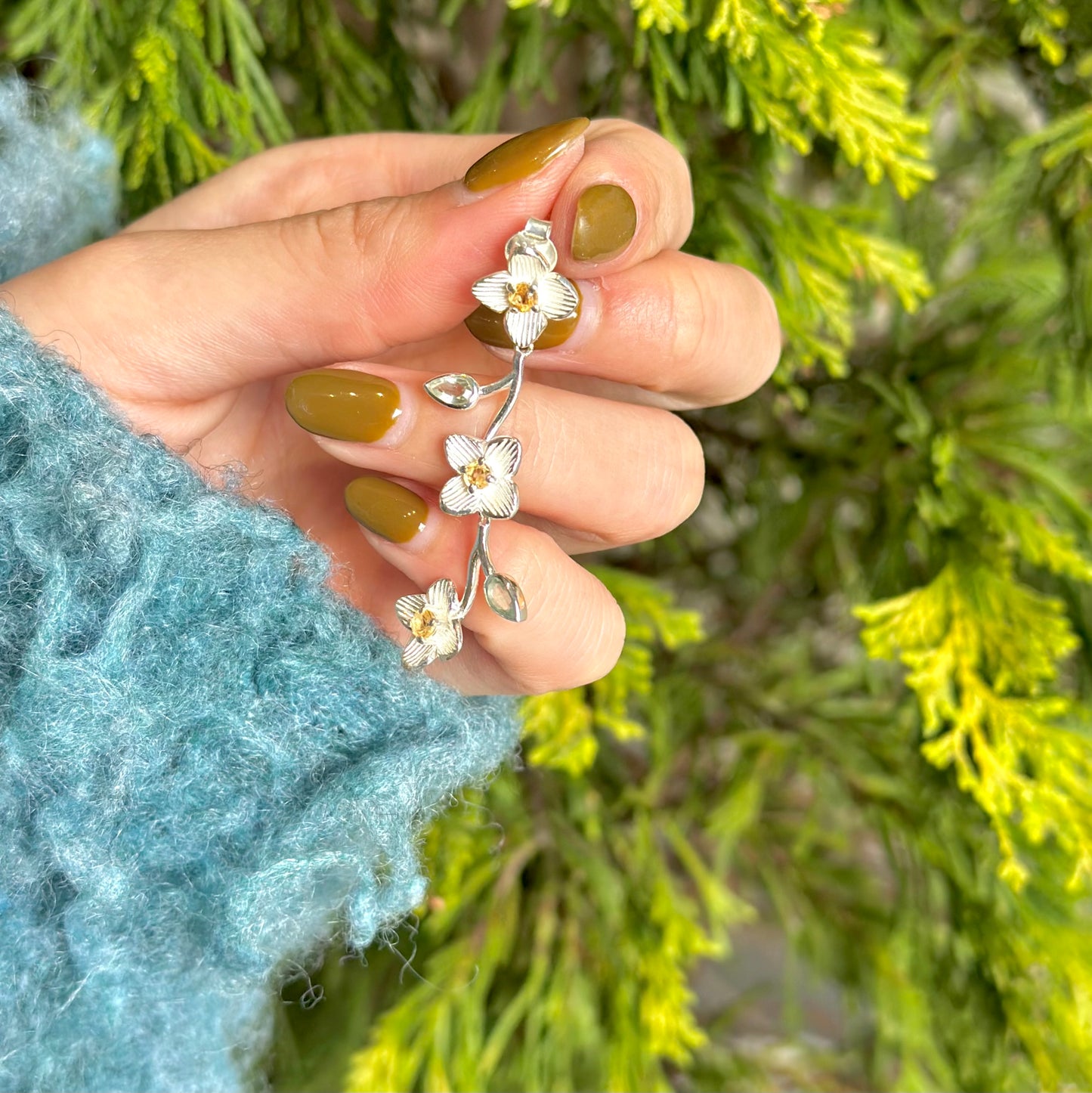 Flower design pierce