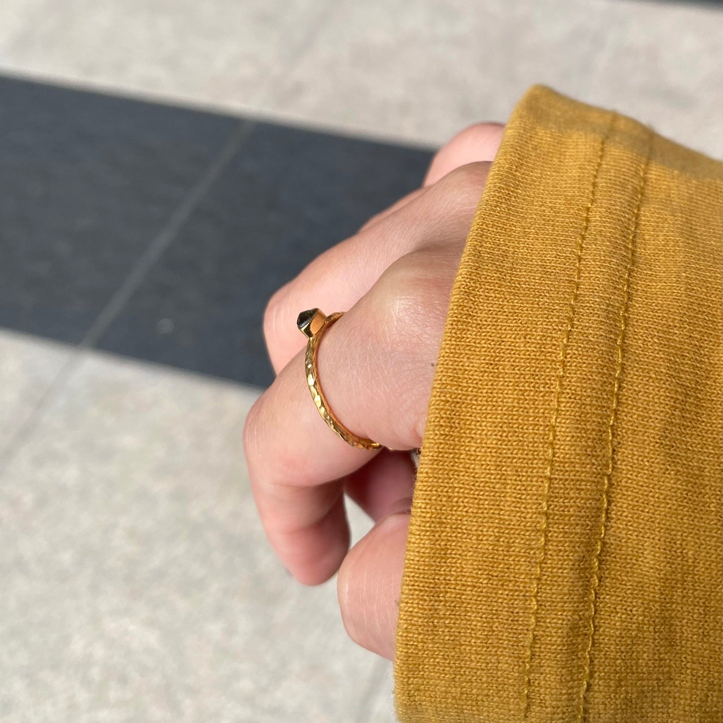 Brass petit ring〈brown〉