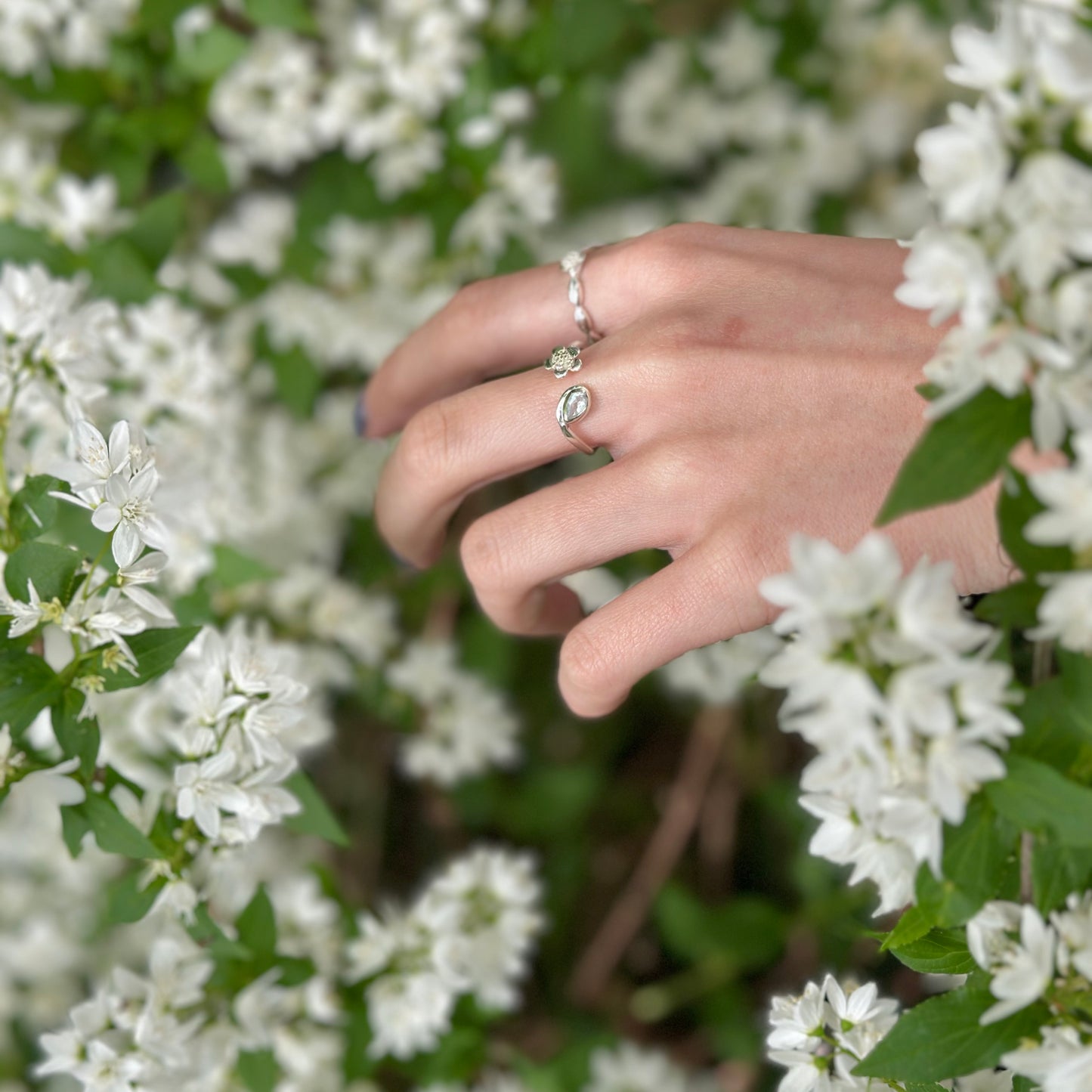 Flower design ring 10