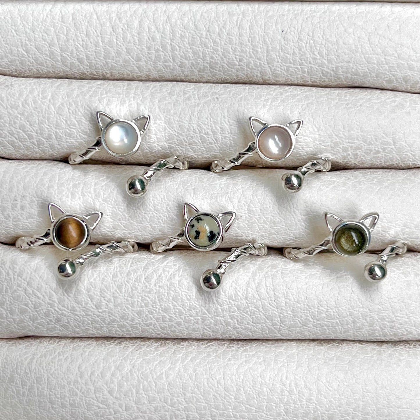 Cat design ring 3