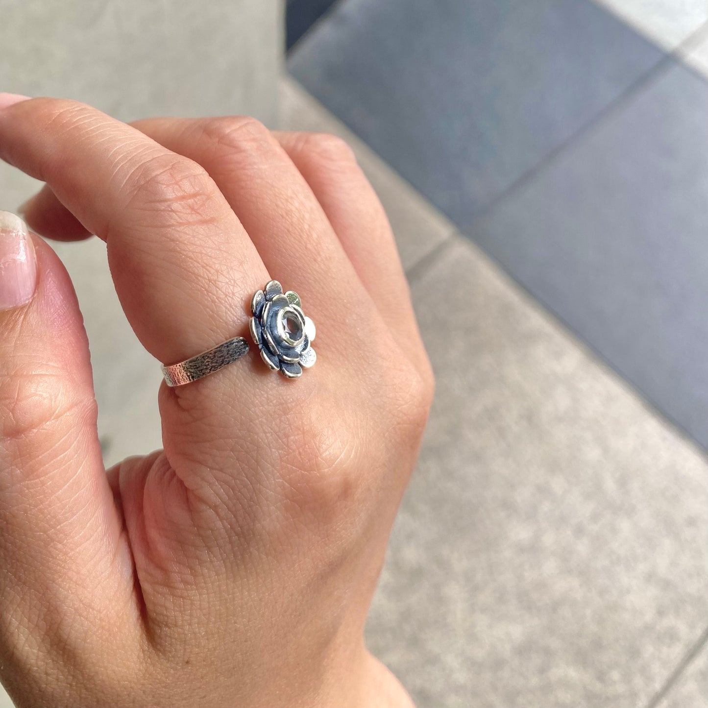 Flower design ring 3