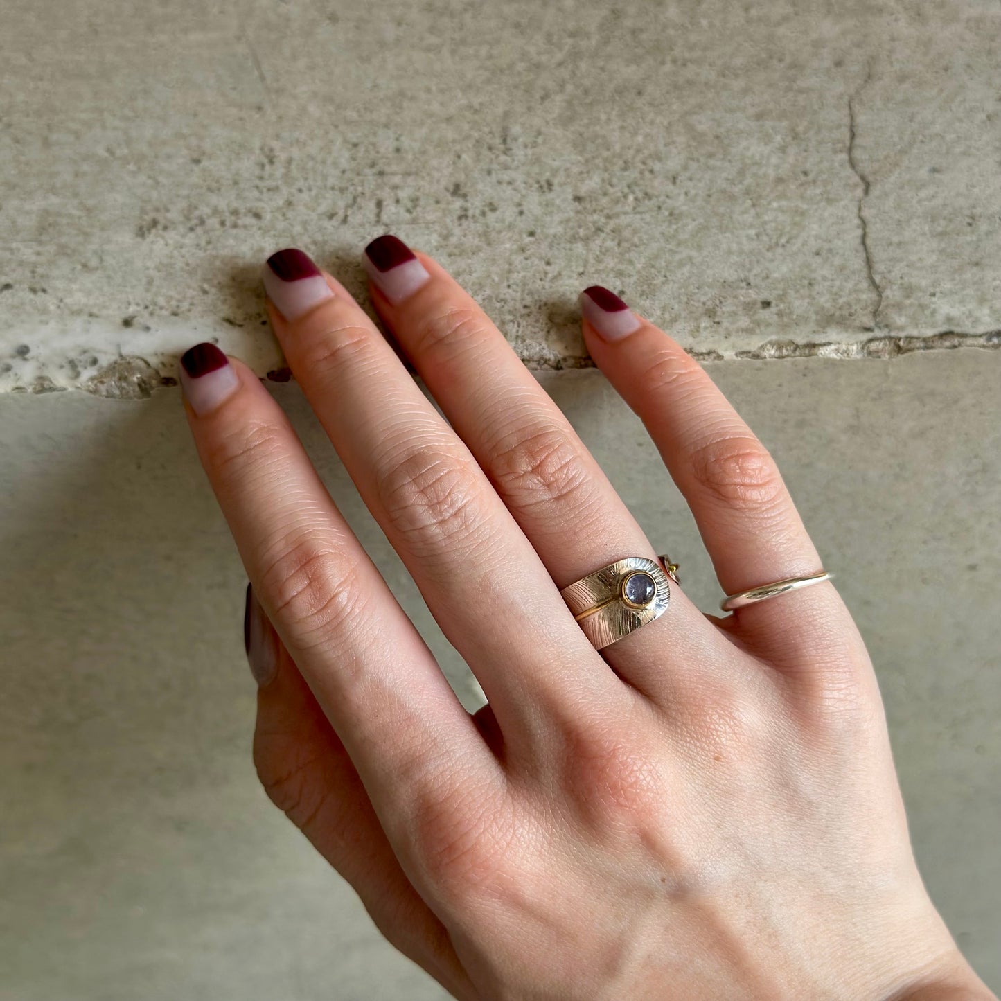 Feather design ring