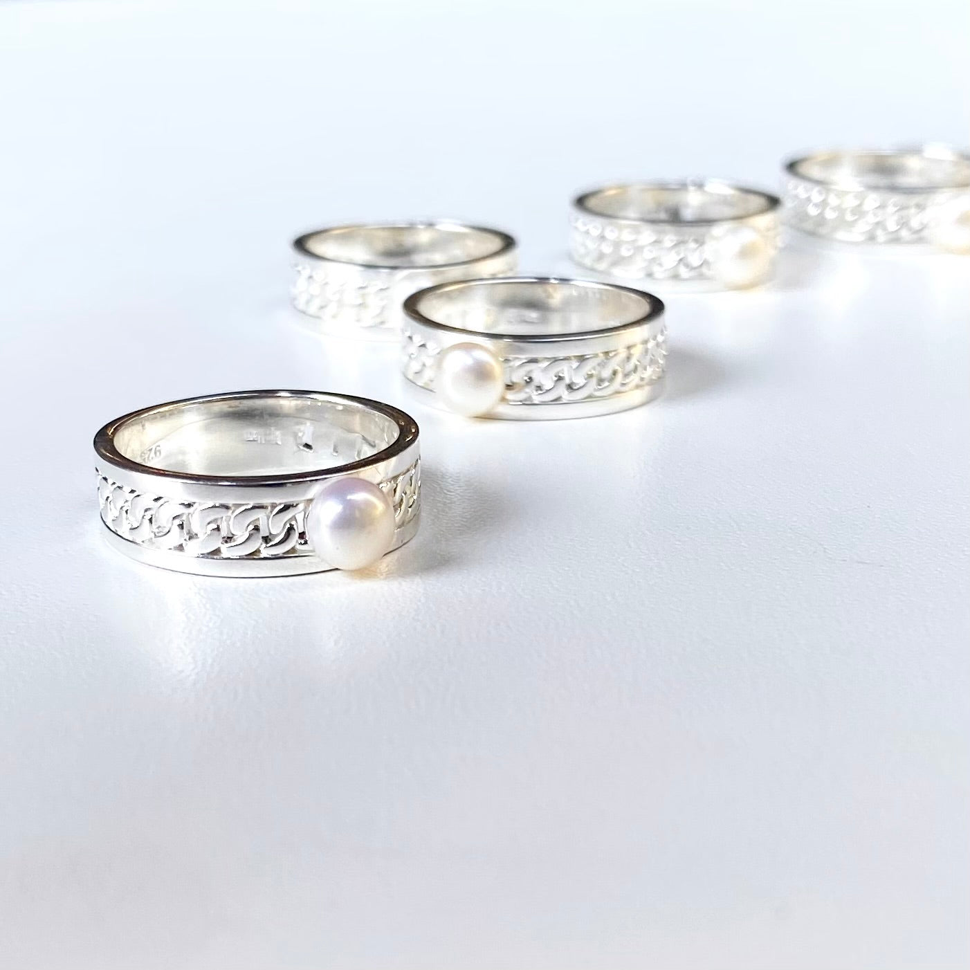 Pearl design ring 1