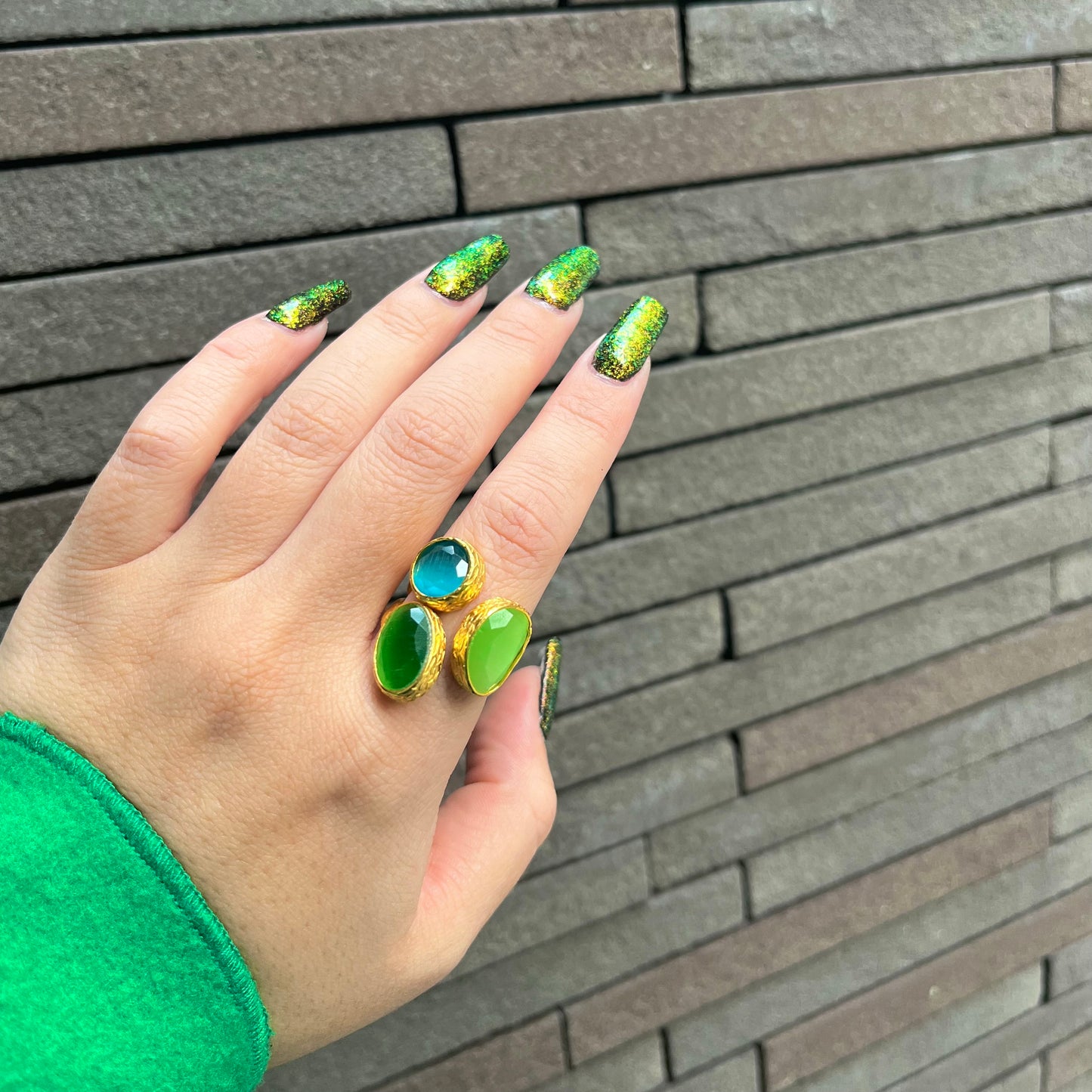 Glass 3stone ring
