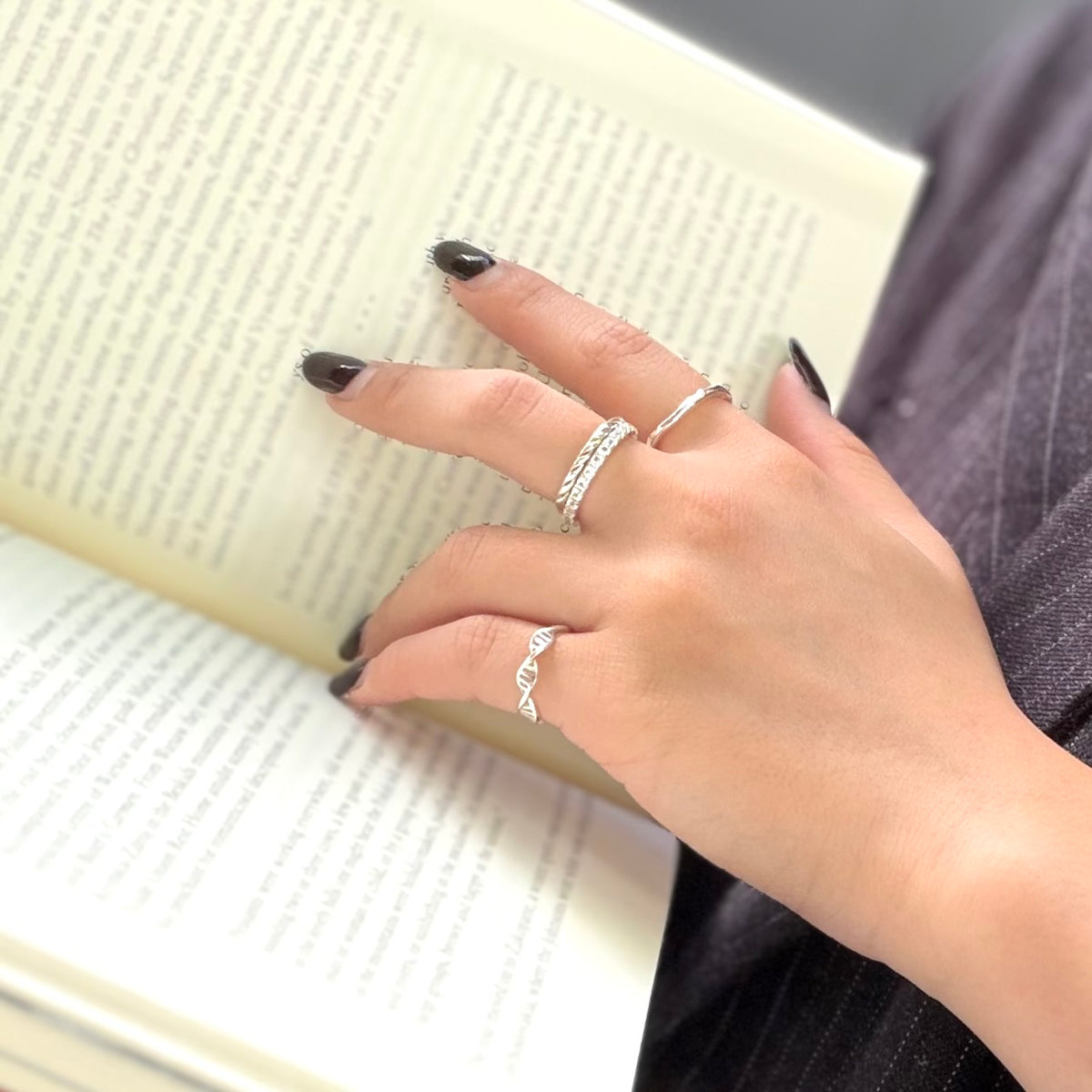 White topaz ring 13