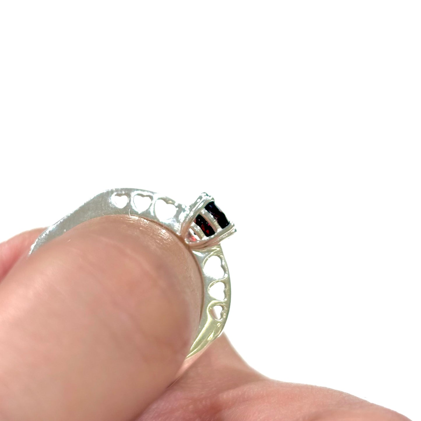 Heart design ring 〈Garnet〉