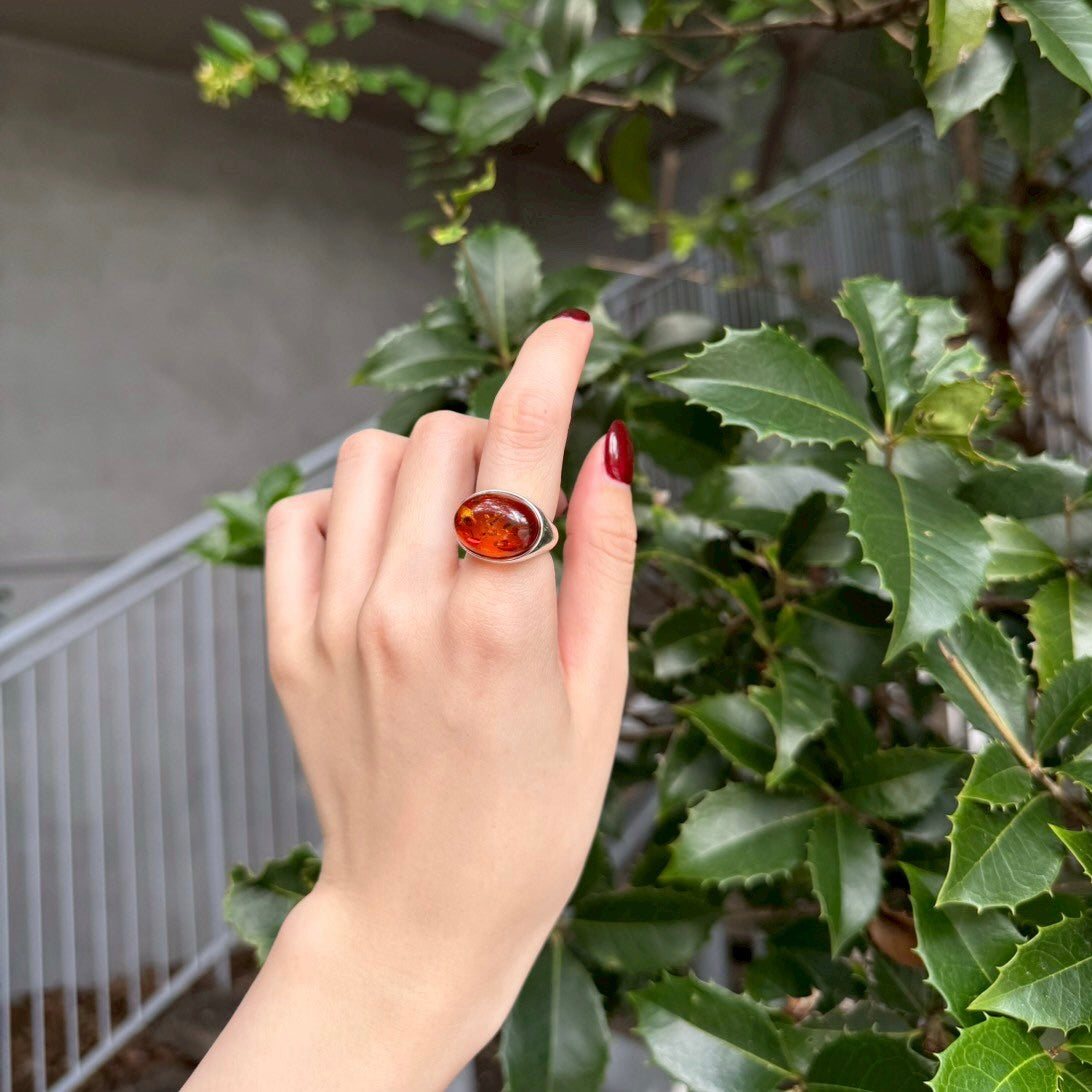 Amber design ring 3