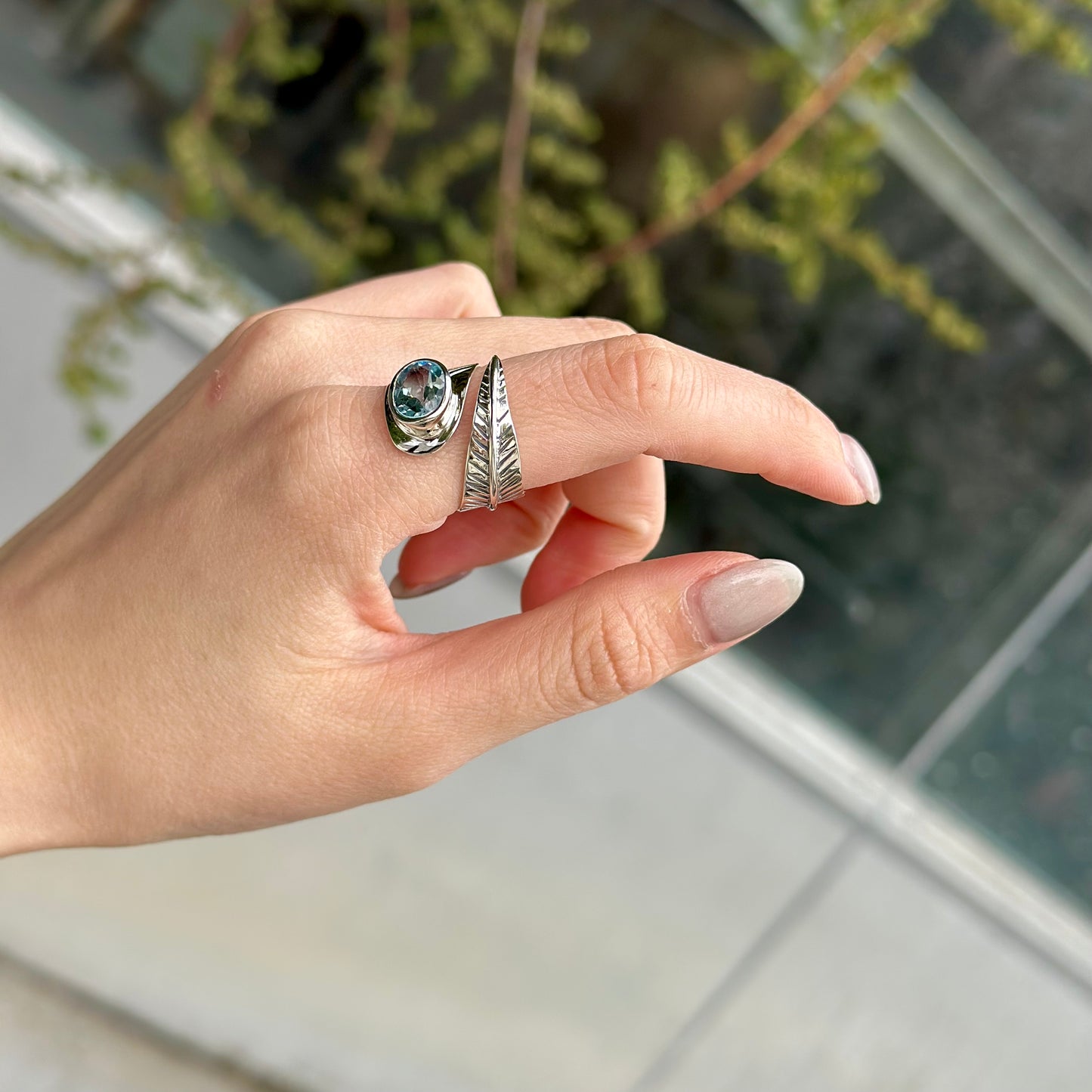 Feather design ring 2