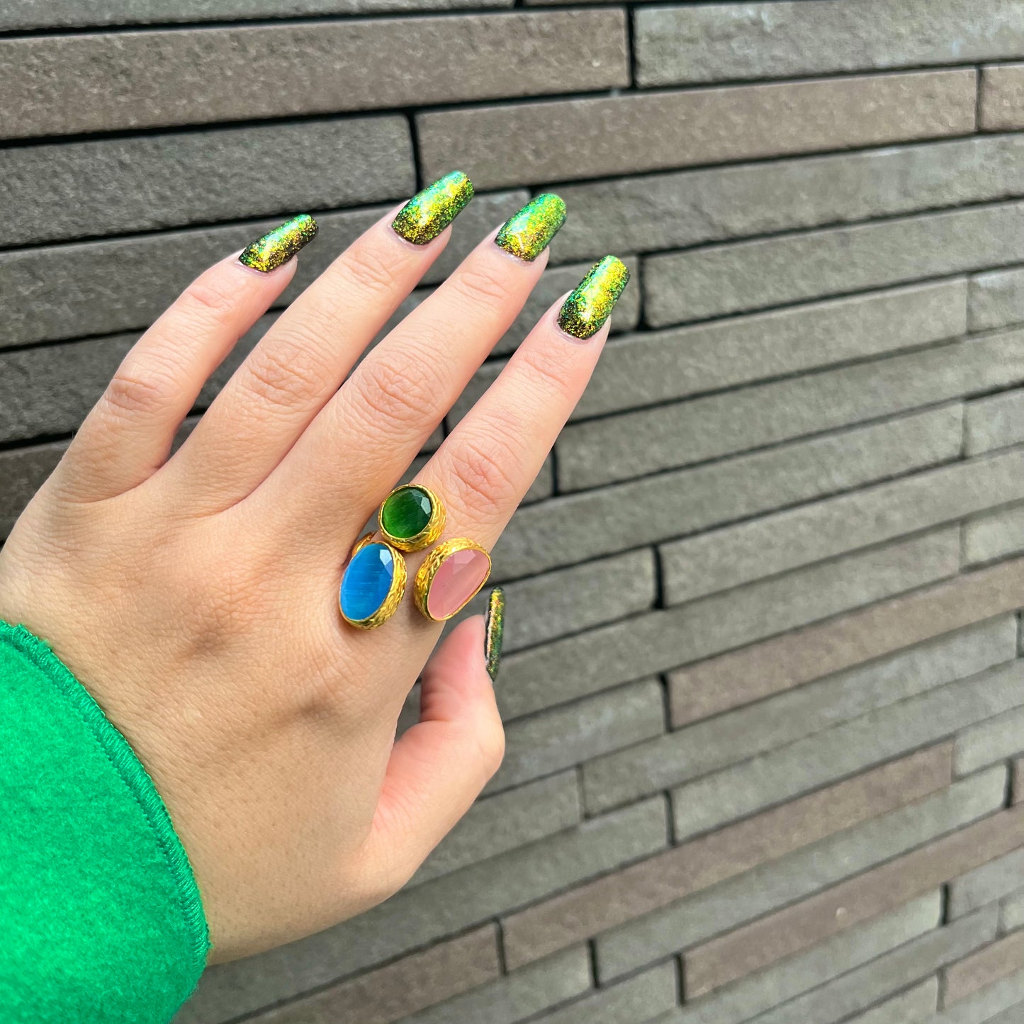Glass 3stone ring