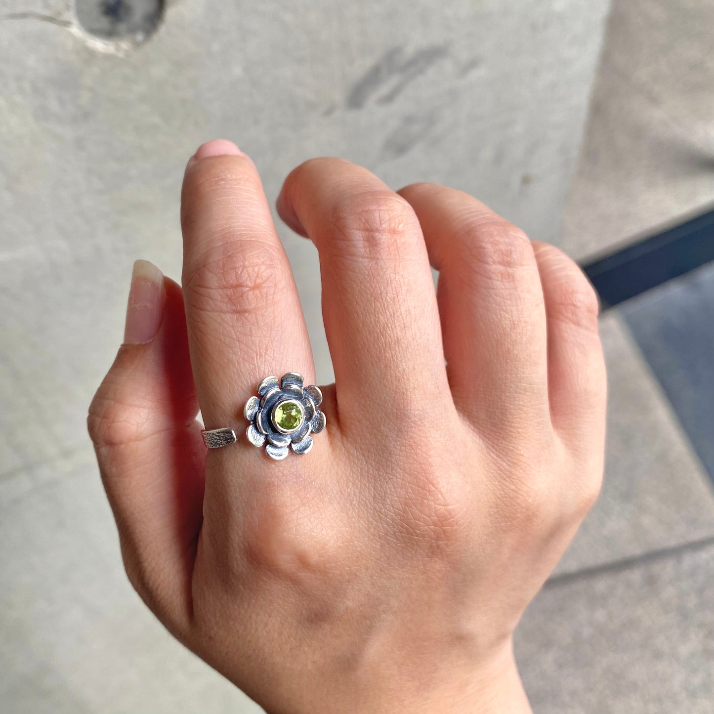 Flower design ring 3