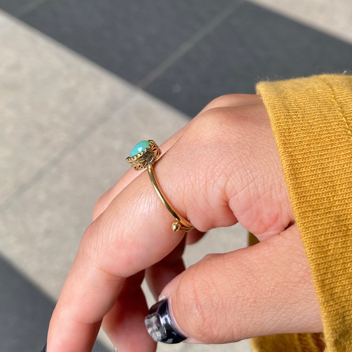 Brass petit ring〈green〉
