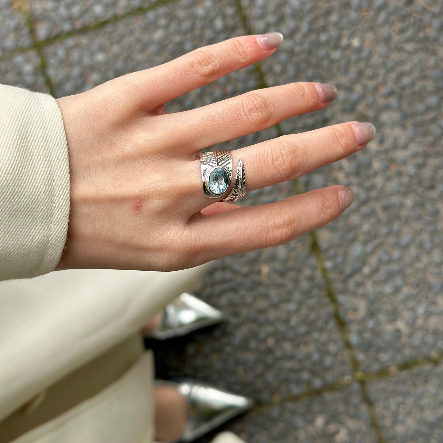 Feather design ring 2