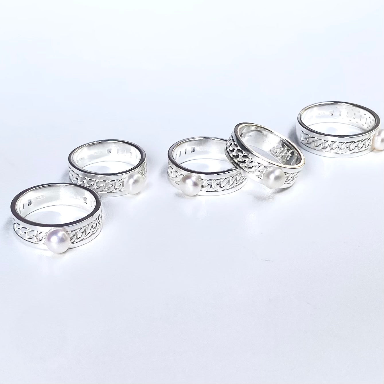 Pearl design ring 1