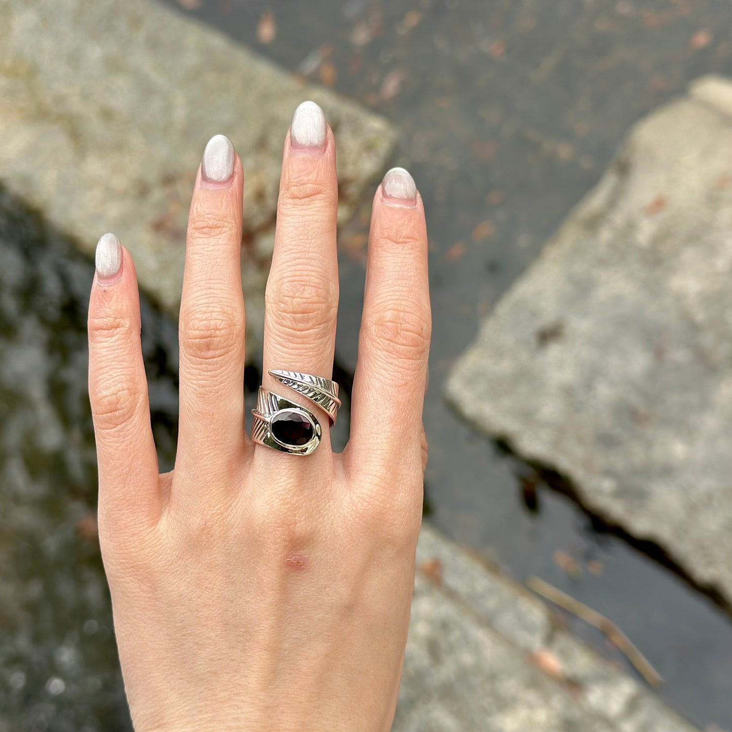 Feather design ring 2