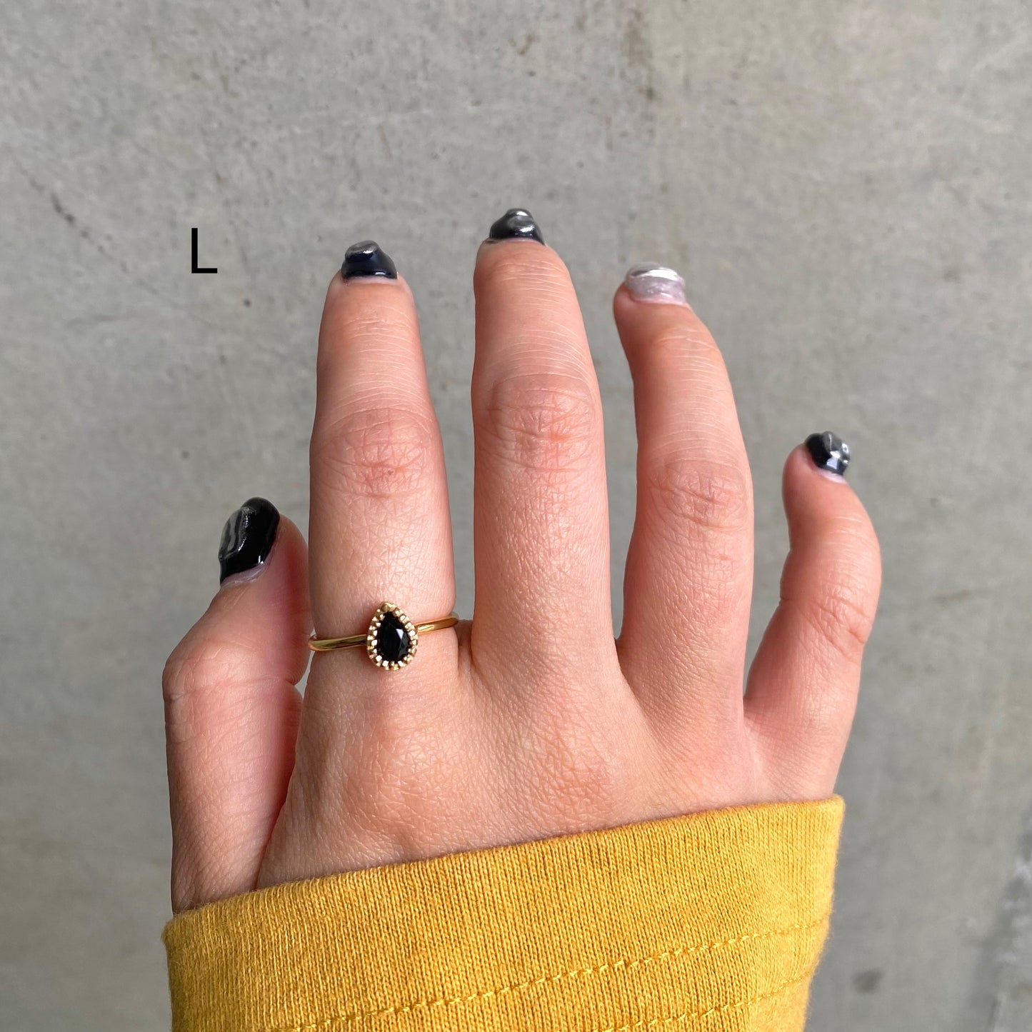 Brass petit ring〈gray/black〉