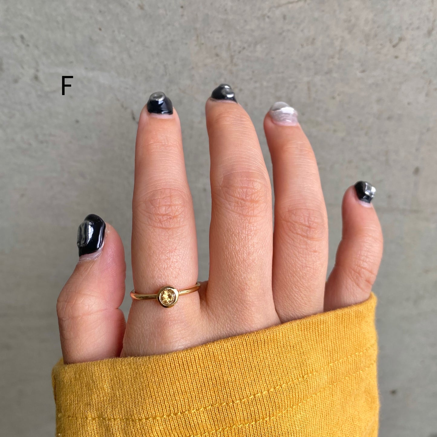 Brass petit ring〈yellow〉