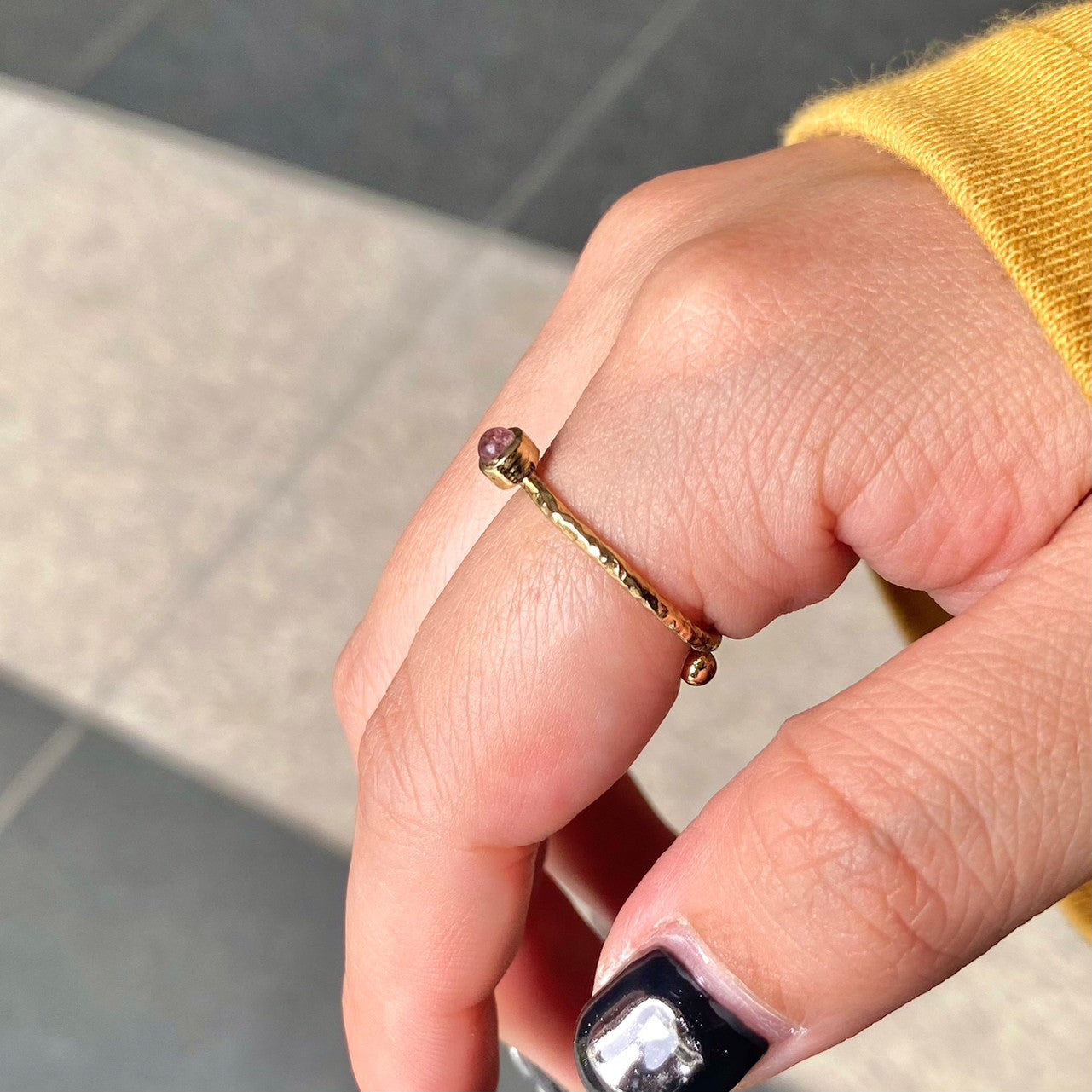 Brass petit ring〈pink/red〉