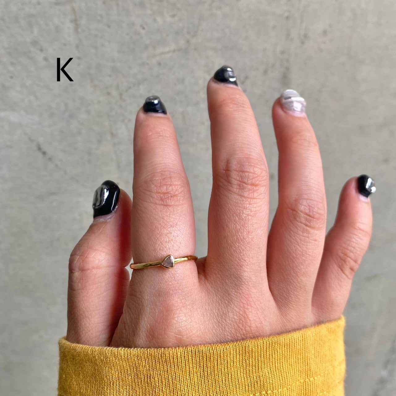 Brass petit ring〈pink/red〉