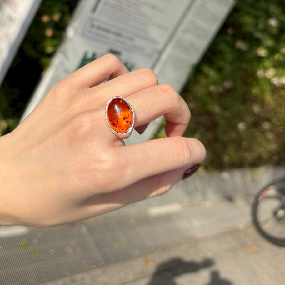 Amber design ring 3