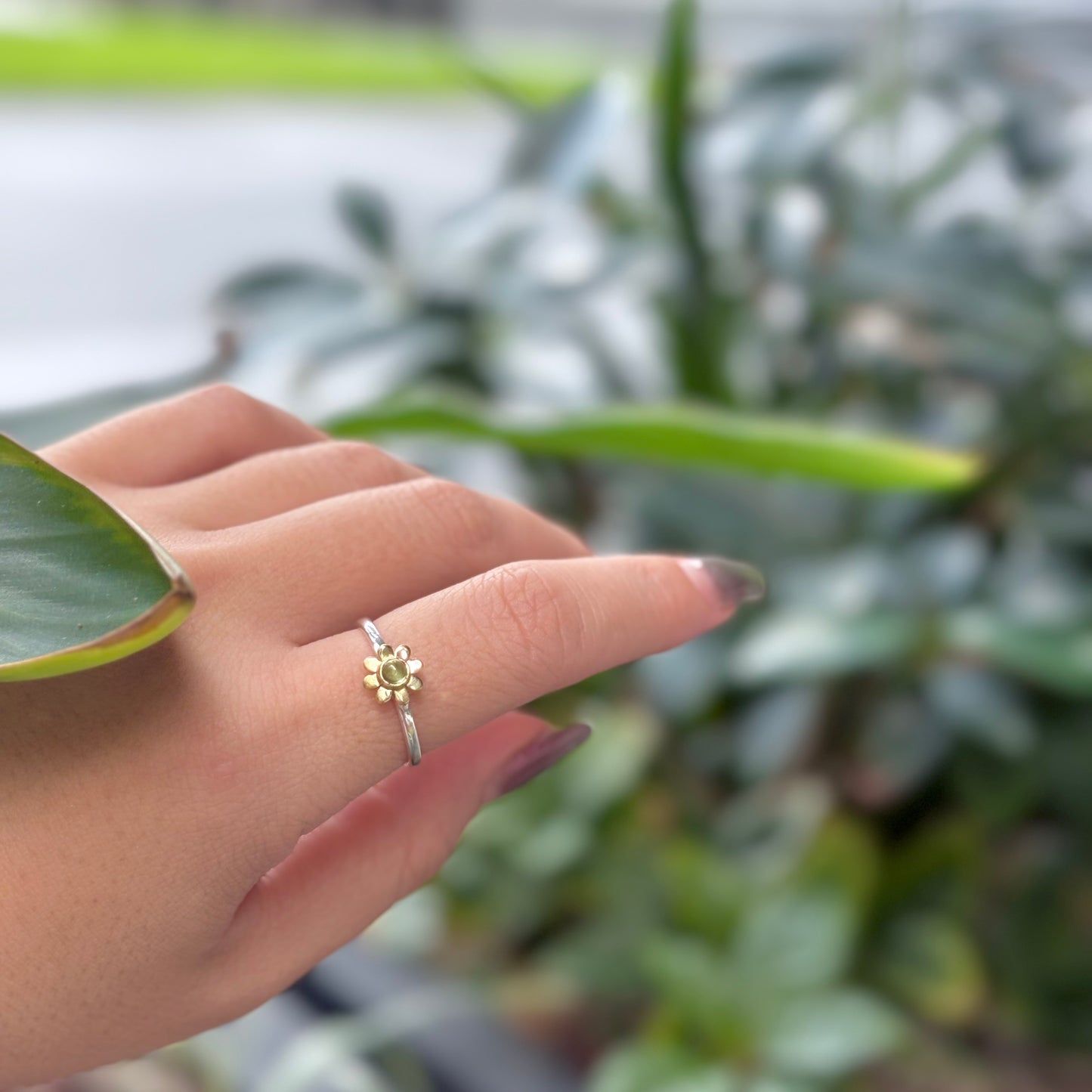 Flower design ring 18