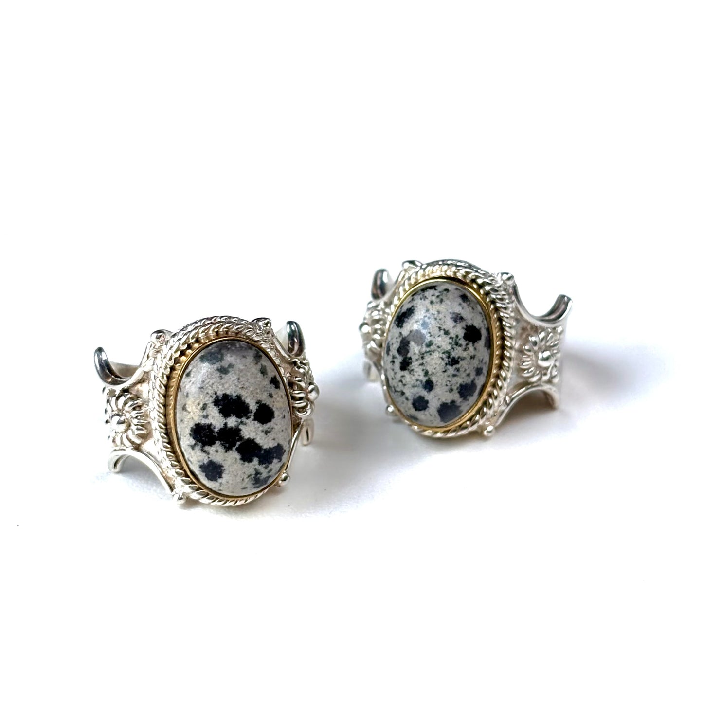 Connect ring〈 Beige & Black〉