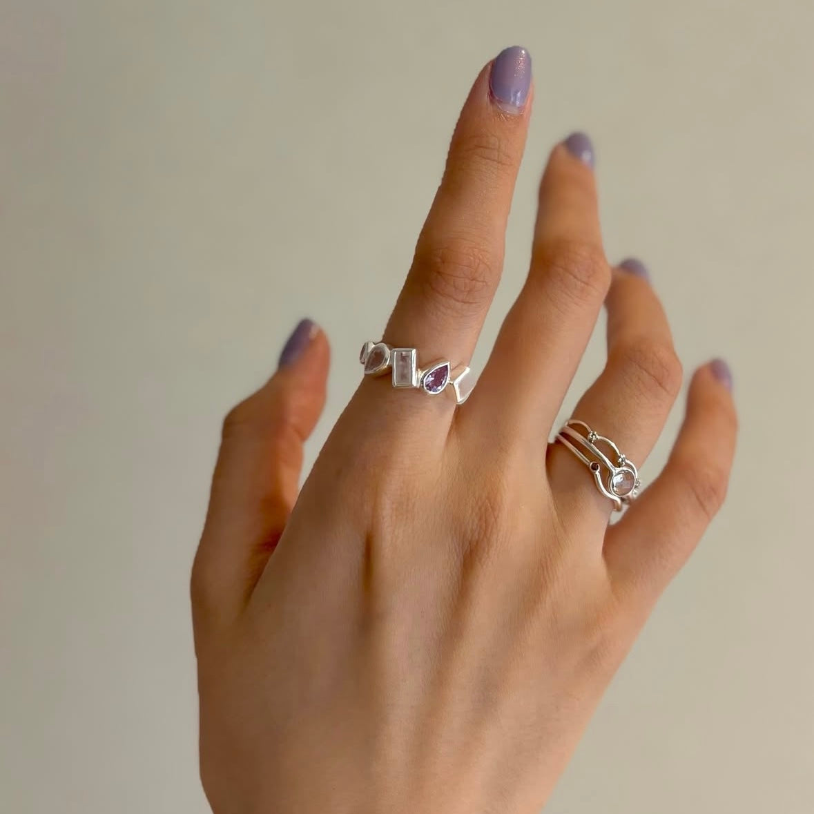 5stone ring 4