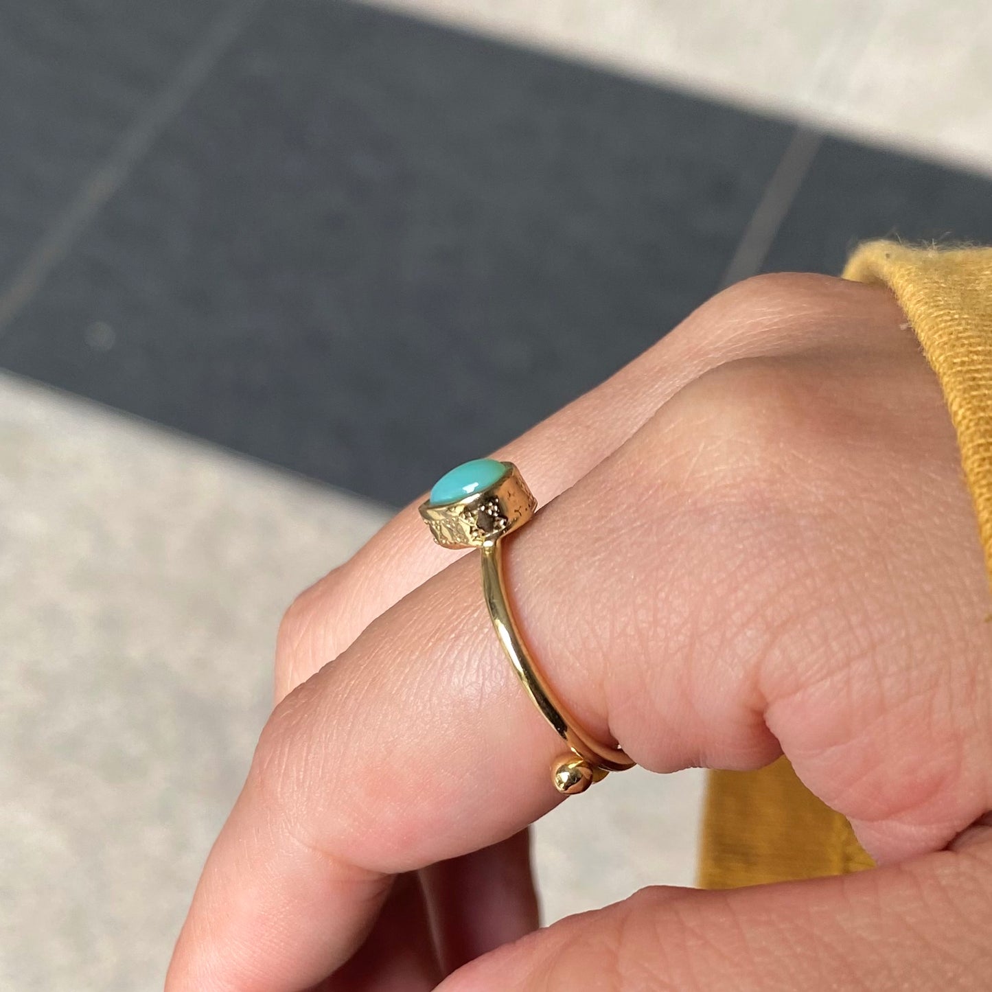 Brass petit ring〈green〉