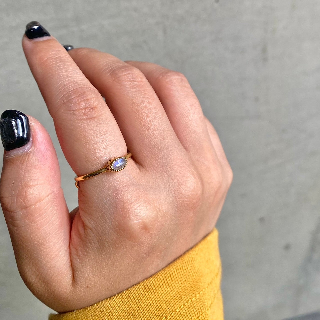 Brass petit ring〈white〉