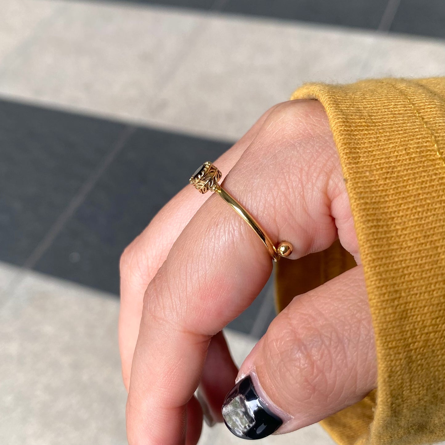 Brass petit ring〈brown〉