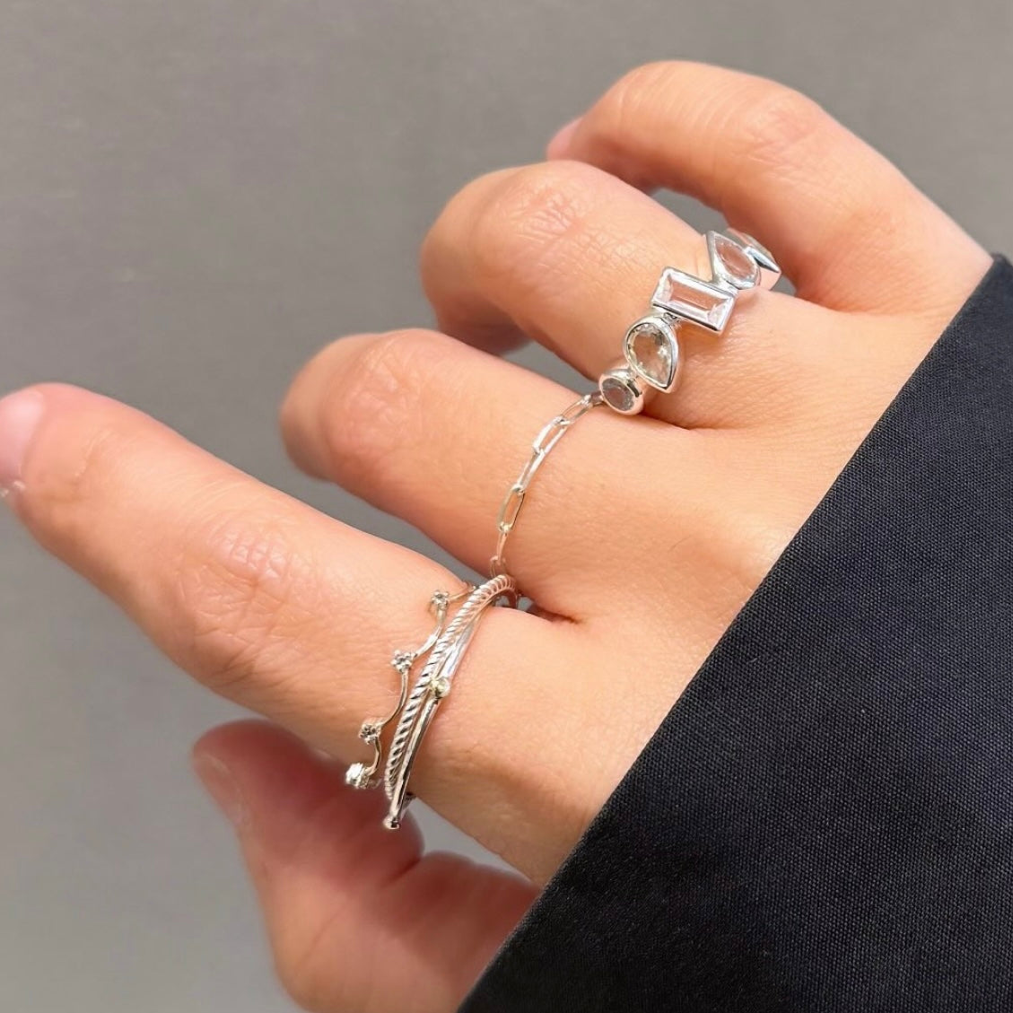 5stone ring 4