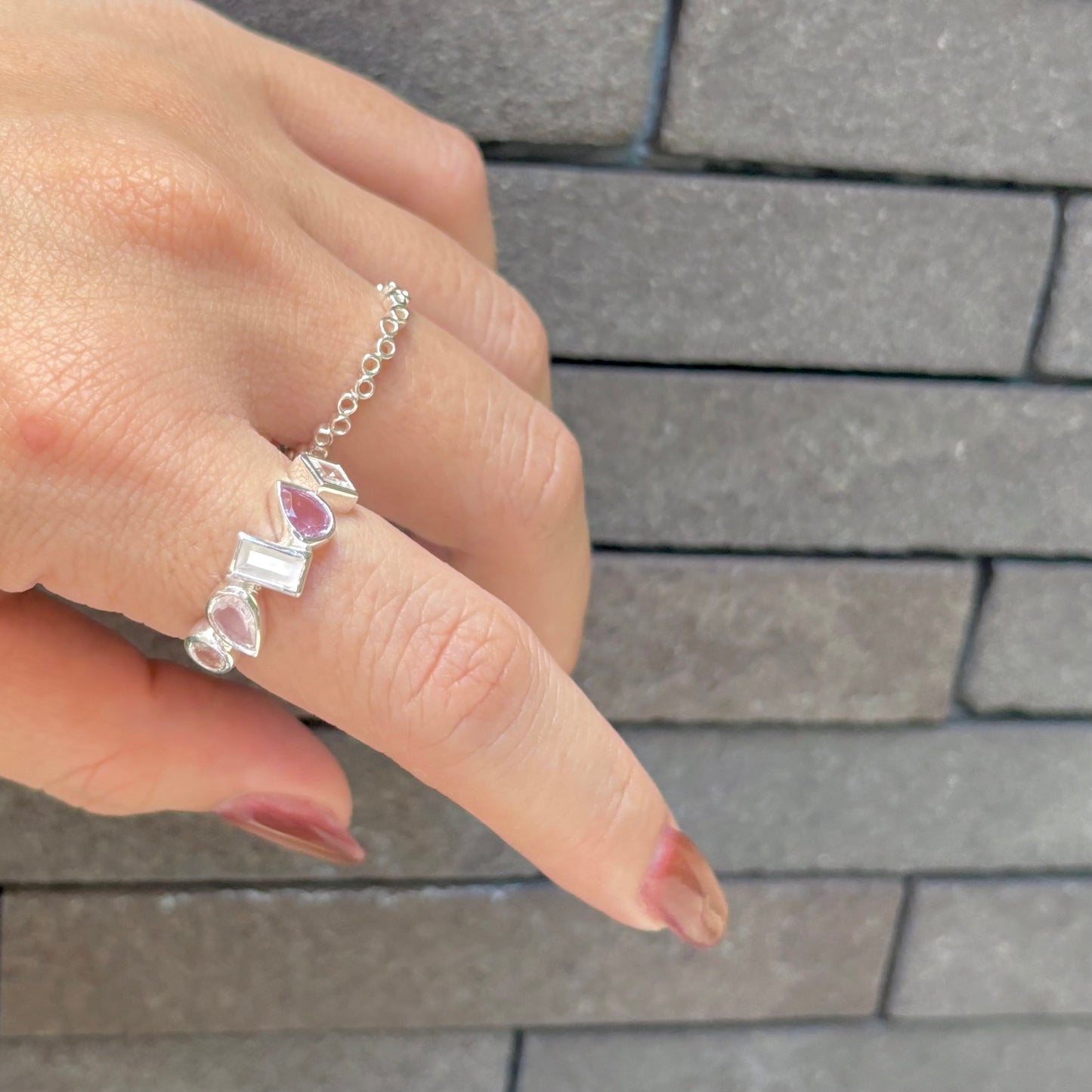5stone ring 4