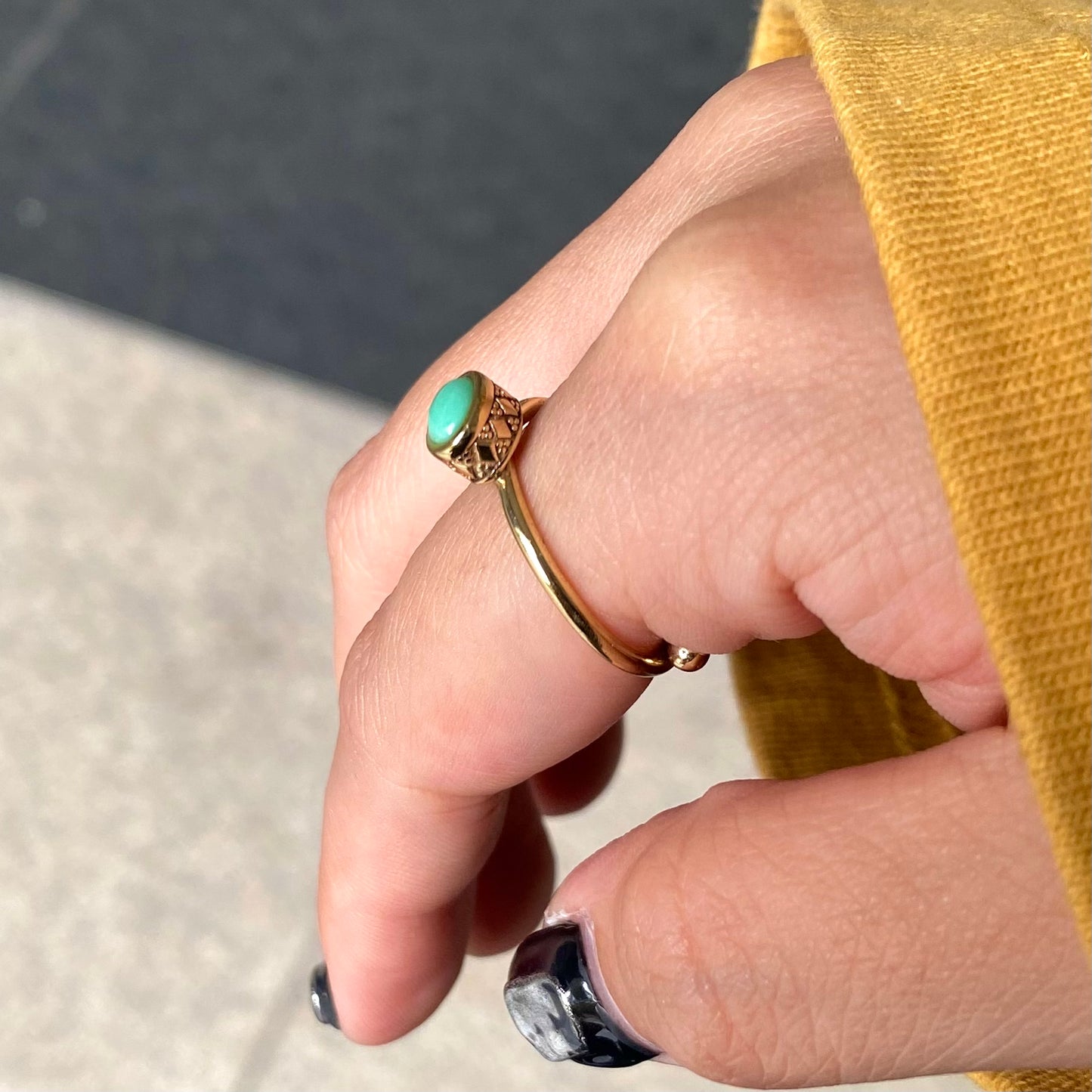Brass petit ring〈green〉