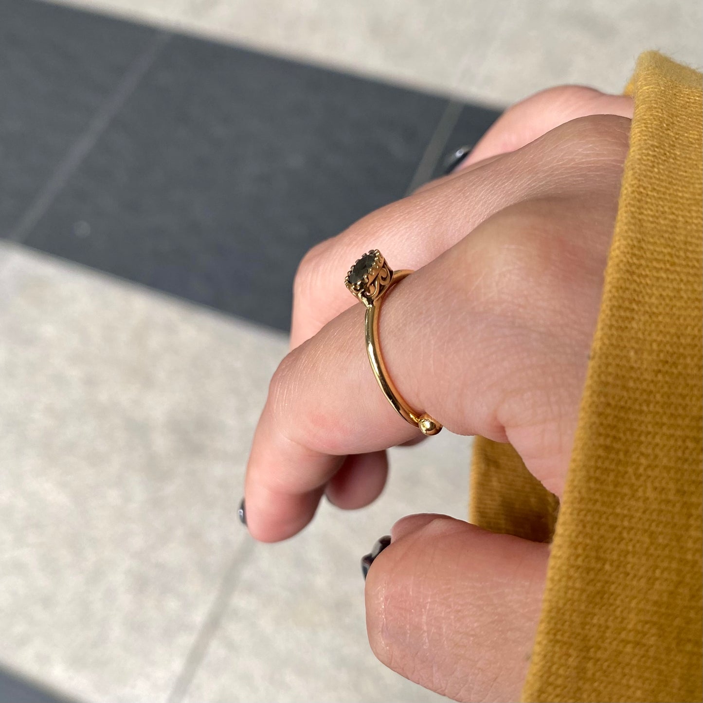 Brass petit ring〈brown〉