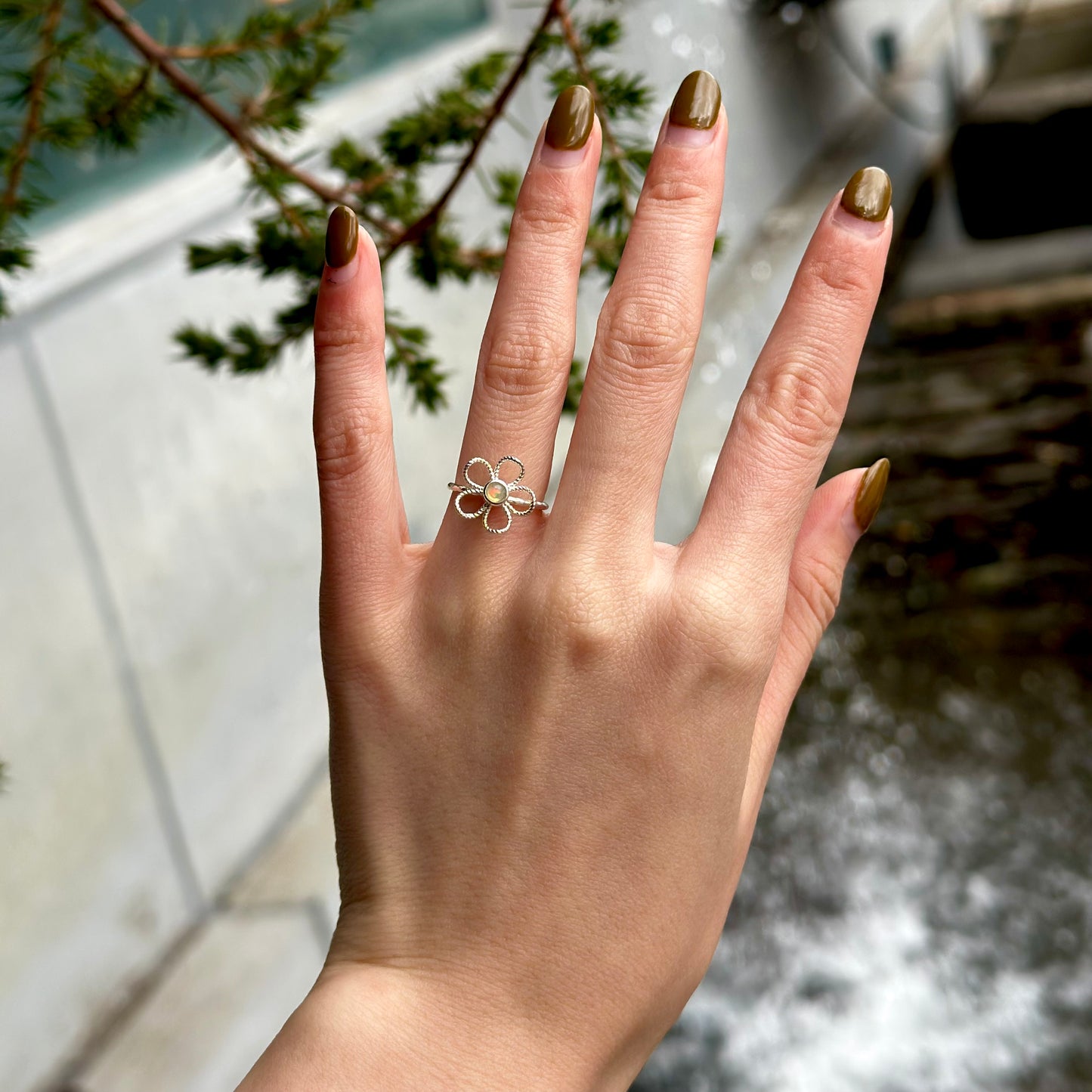 Flower design ring 7