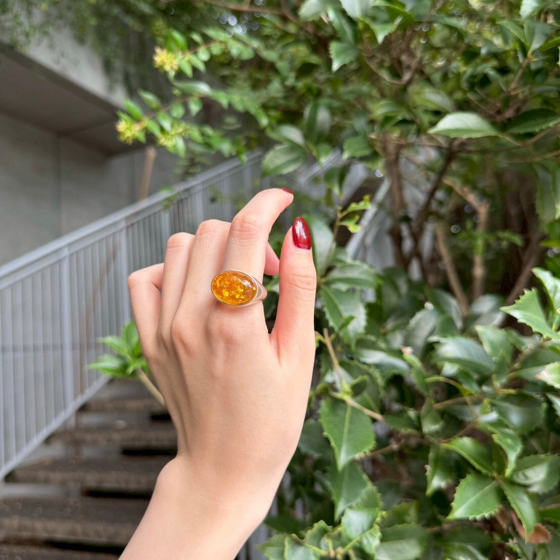 Amber design ring 3