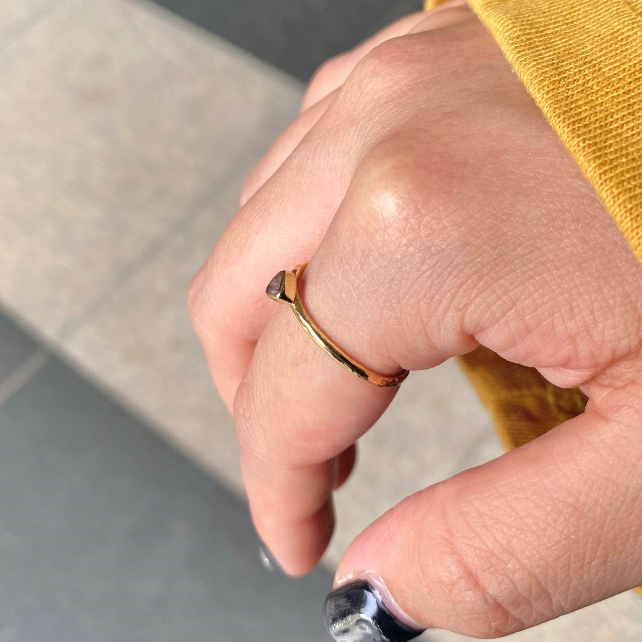 Brass petit ring〈pink/red〉