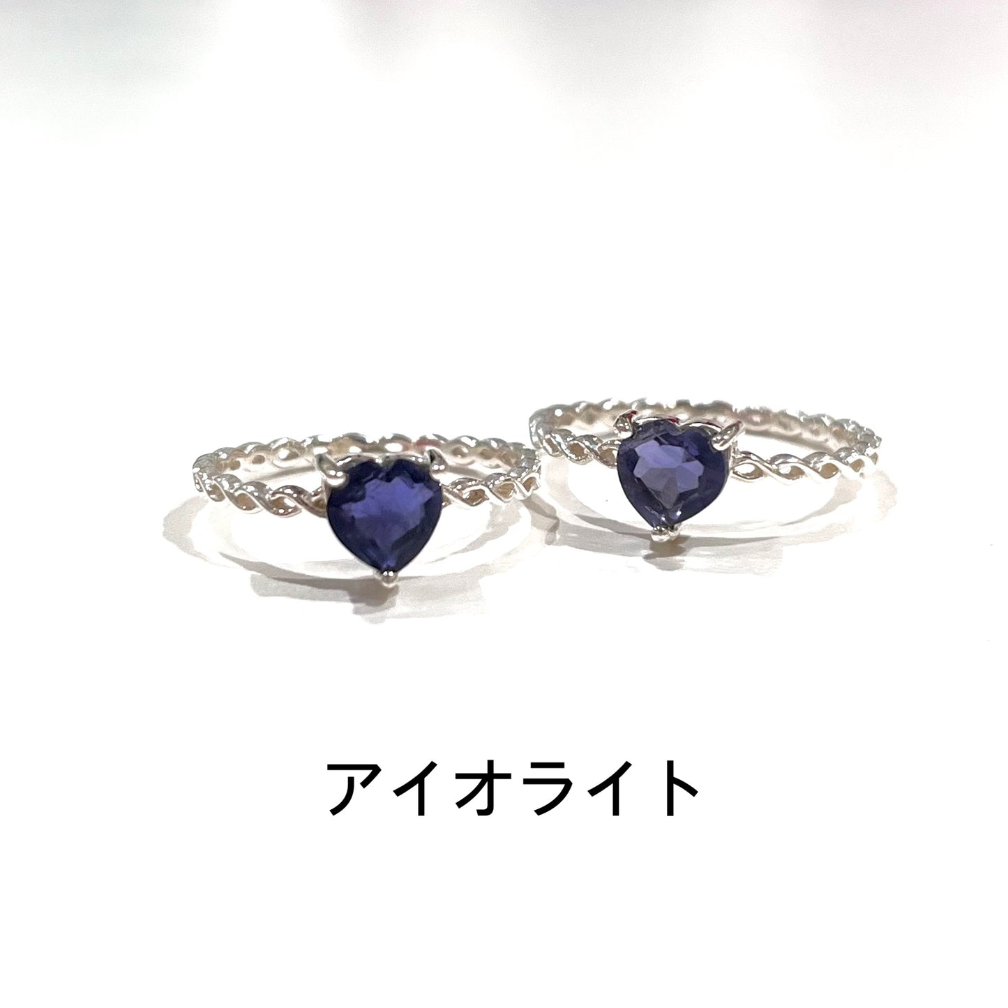 Heart petit ring 3