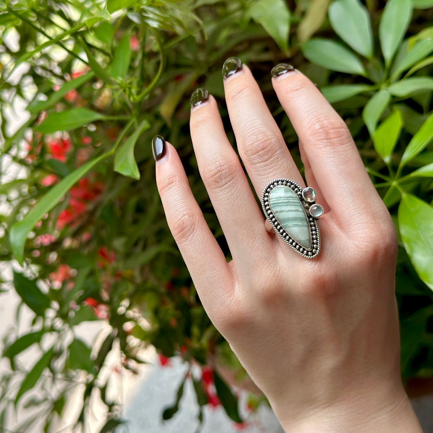 Big stone design ring 1