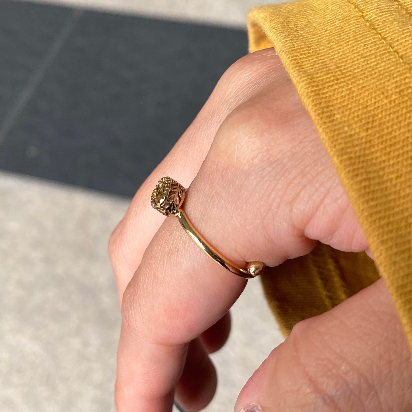 Brass petit ring〈yellow〉
