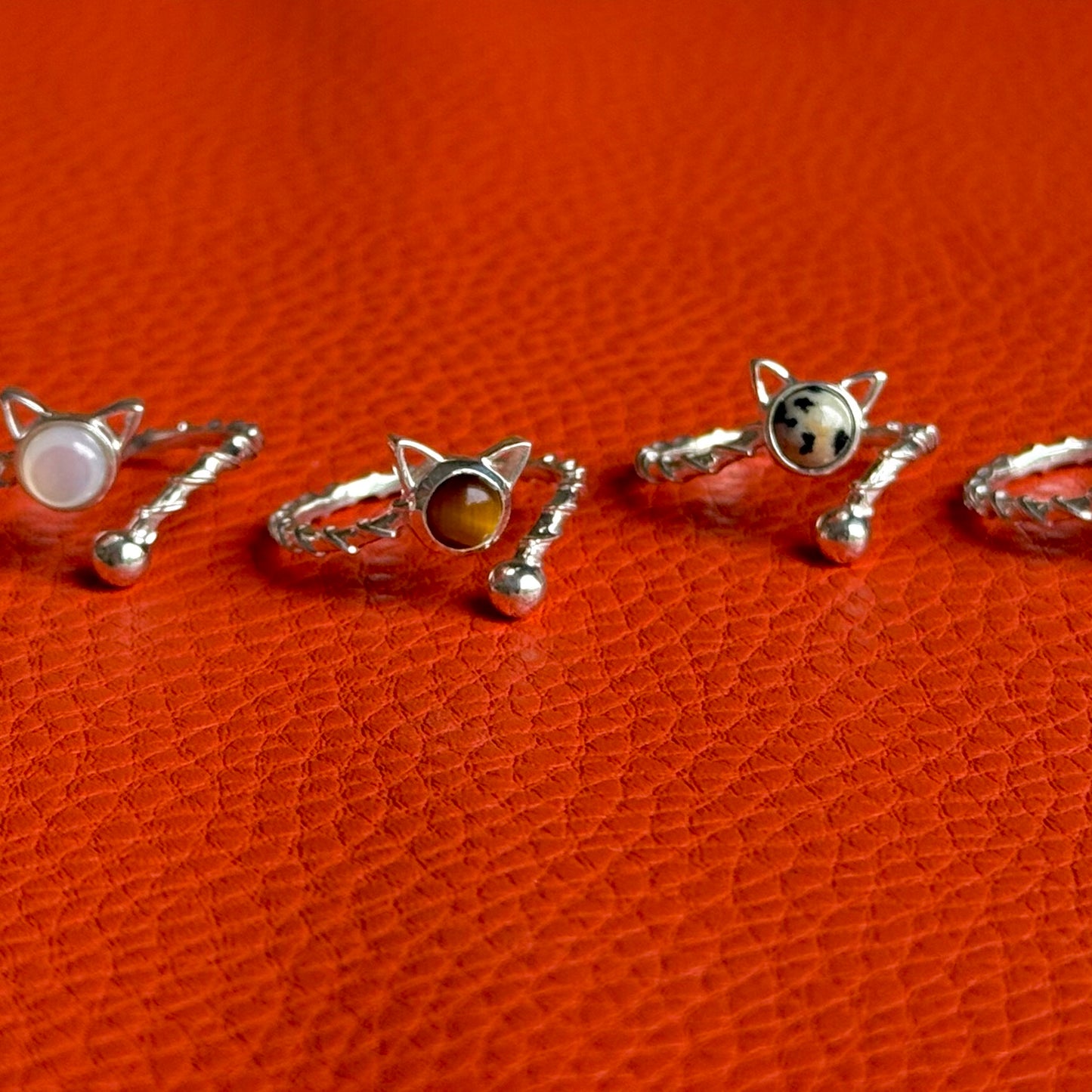 Cat design ring 3