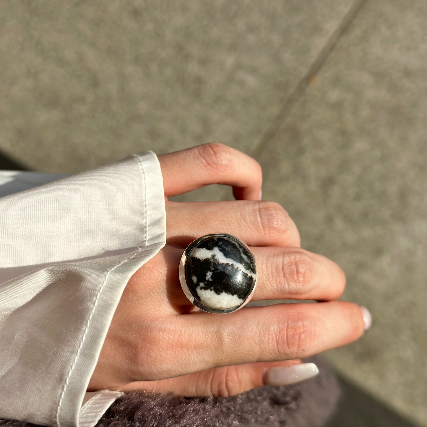 Big stone ring 5