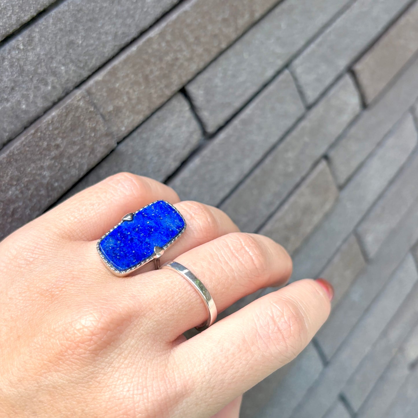 Big stone design ring 3