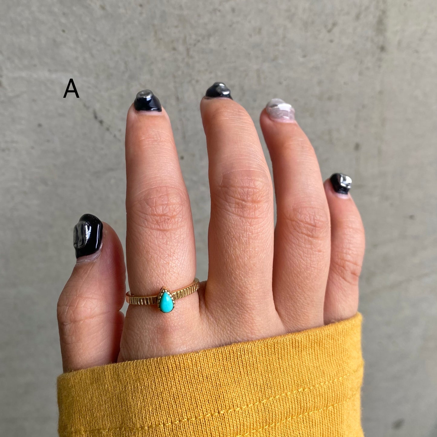 Brass petit ring〈blue〉