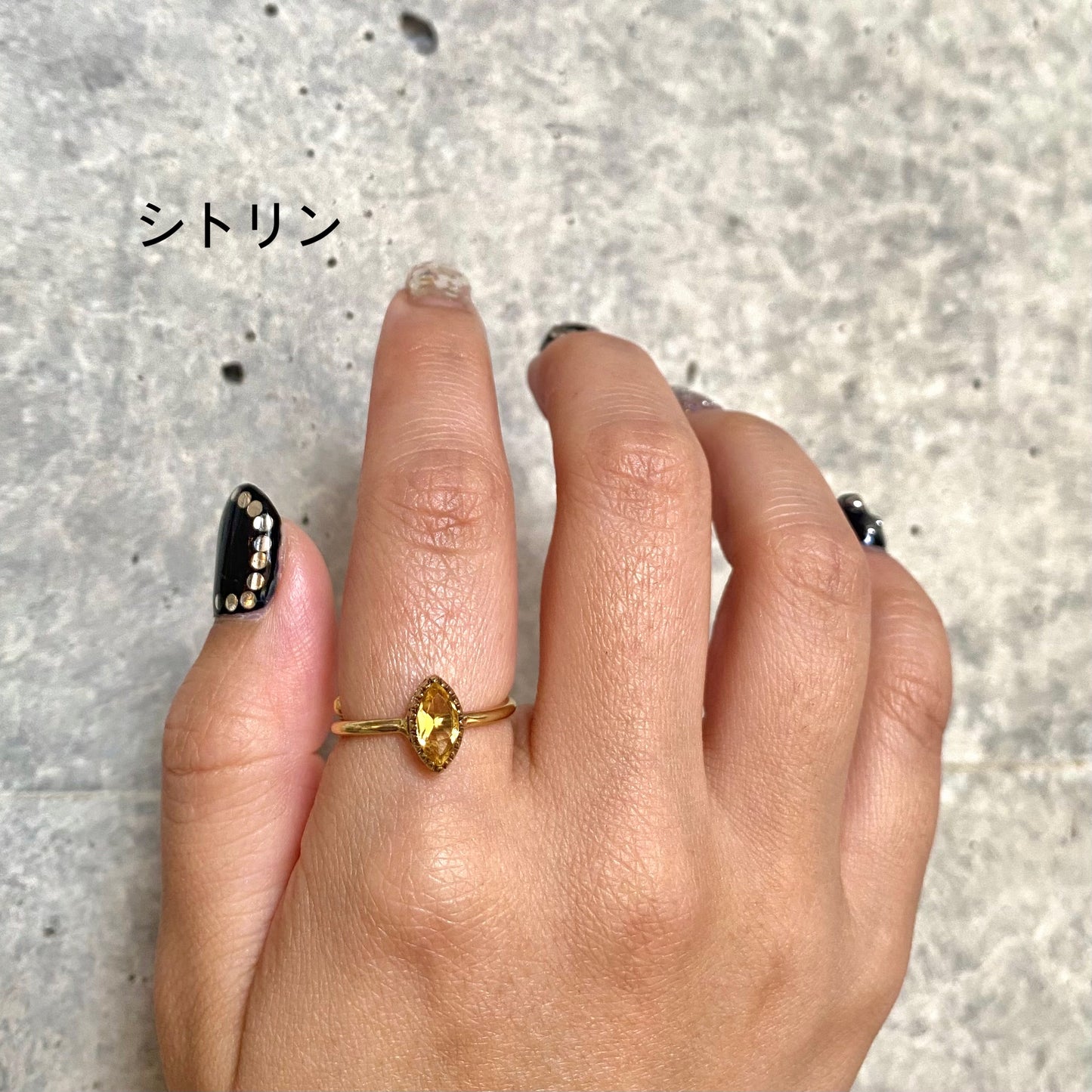 Brass petit ring 17